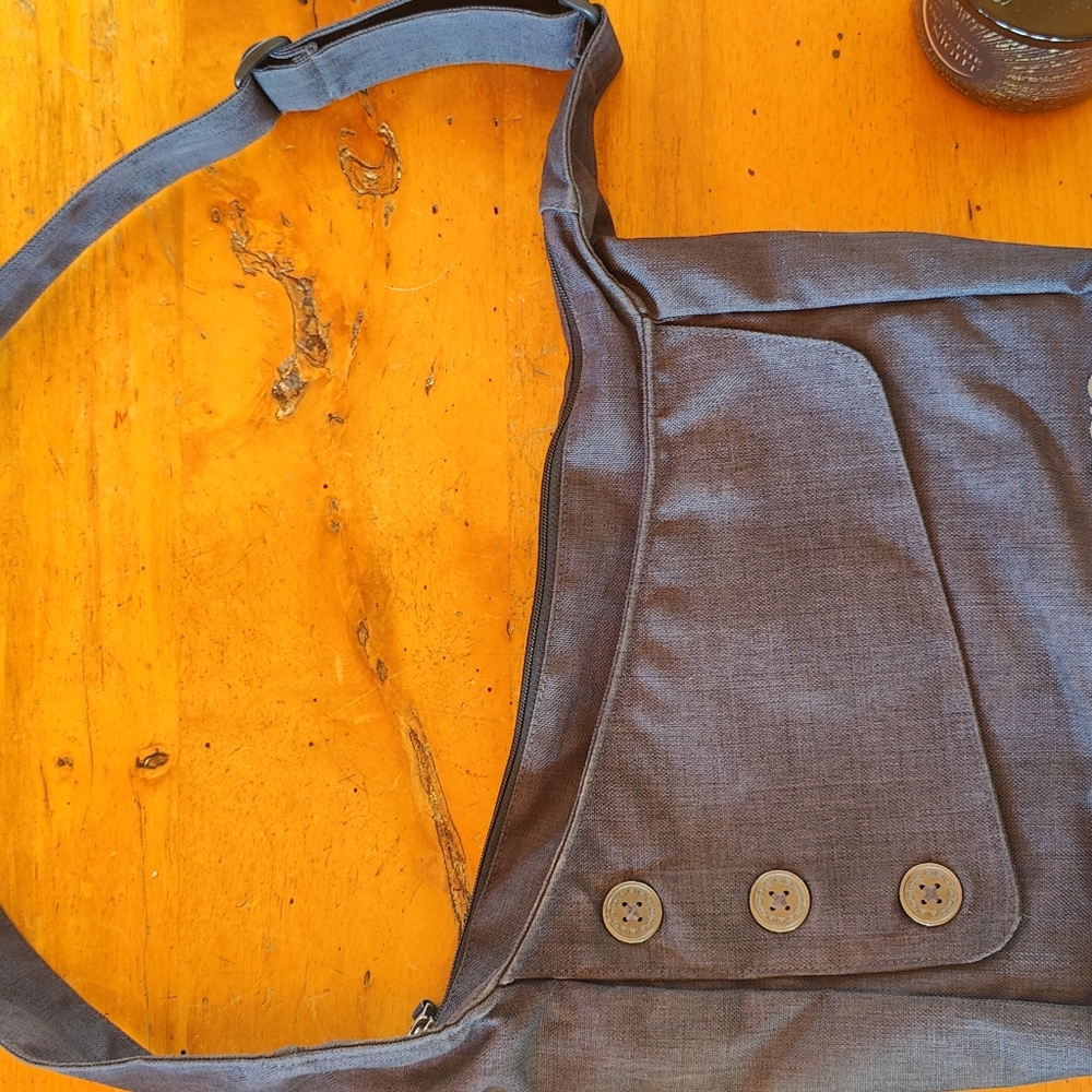 purses x 4 - Picture 10 of 10